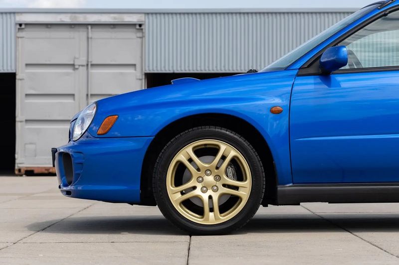 Subaru Impreza • 2002 • 74,000 km 12