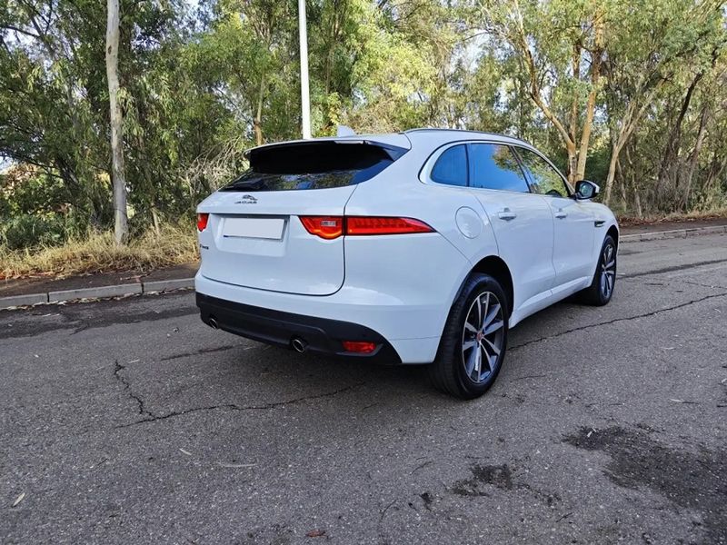 Jaguar F-Pace • 2017 • 69,500 km 15