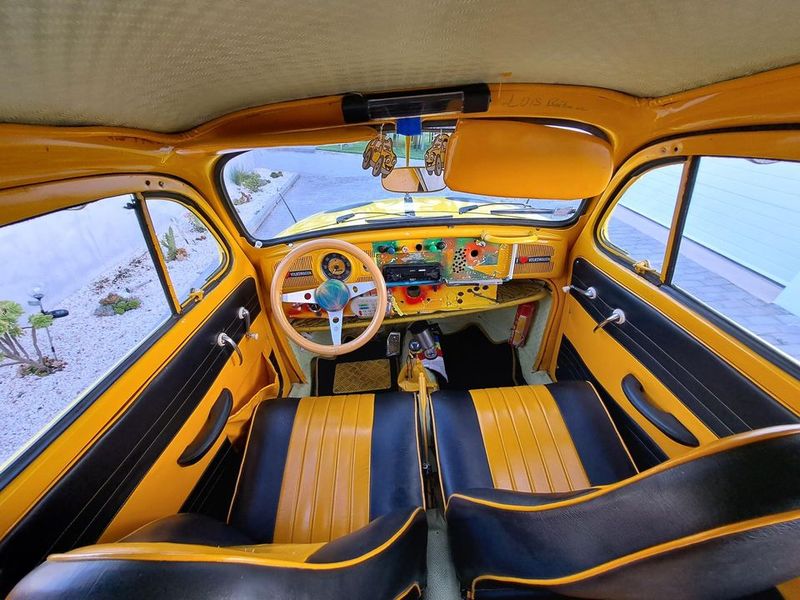 Volkswagen Beetle • 1957 • 91,000 km 9