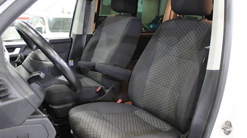 Volkswagen California • 2020 • 71,885 km 9