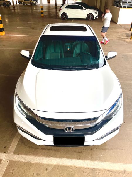 Honda Civic • 2020 • 90,000 km 9