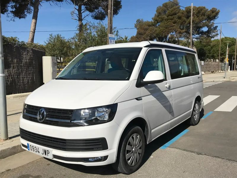 Volkswagen California • 2017 • 114,000 km 1