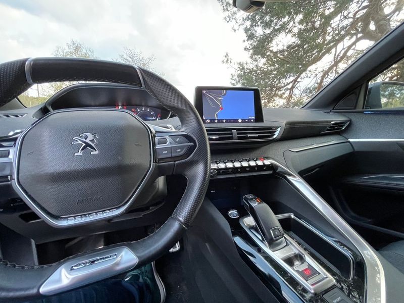 Peugeot 5008 • 2019 • 54,974 km 1
