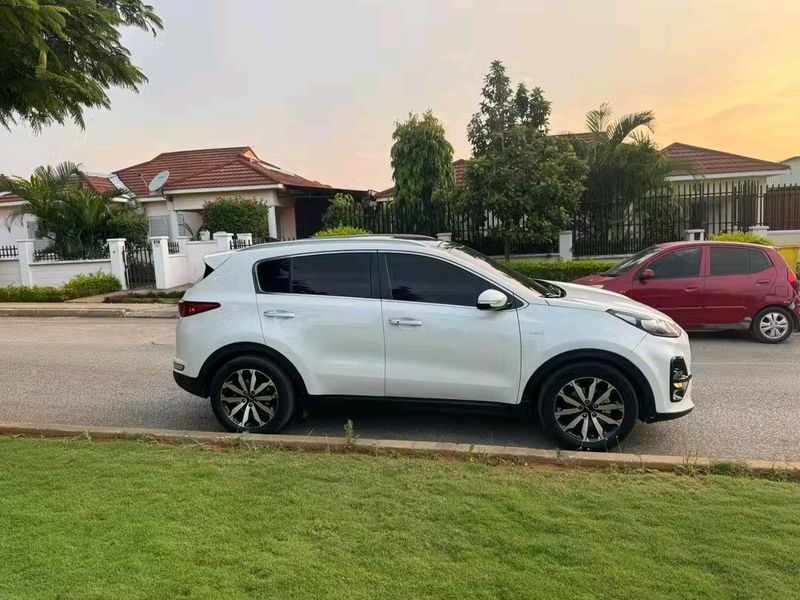 Kia Sportage • 2024 • 3,000 km 3