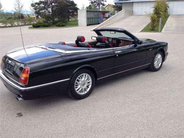 Bentley Azure • 1998 • 32,000 km 7