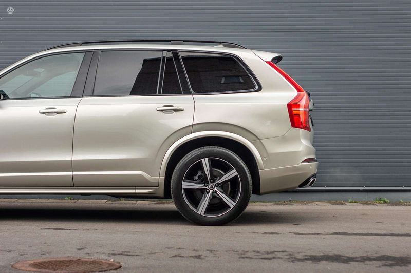 Volvo XC90 • 2016 • 177,000 km 14