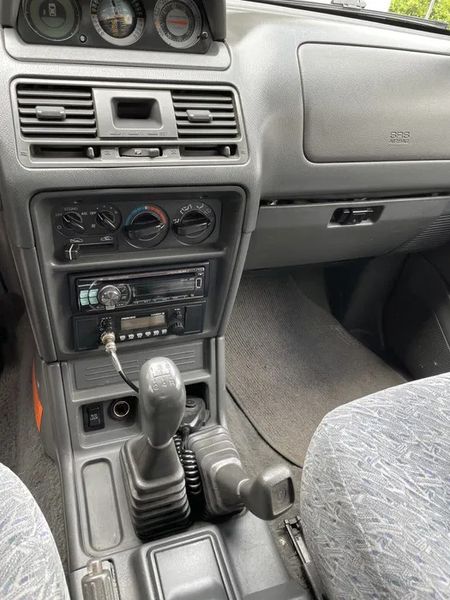 Mitsubishi Pajero • 1998 • 185,000 km 4