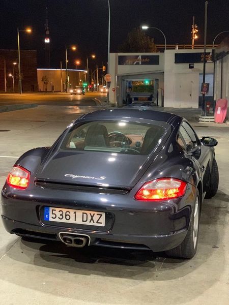 Porsche Cayman • 2006 • 15,000 km 13