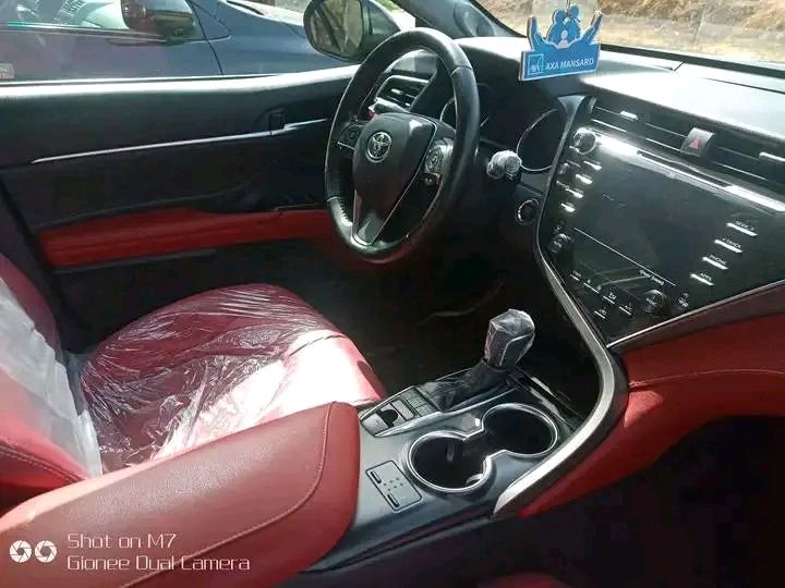 Toyota Camry • 2021 • 50,000 km 2