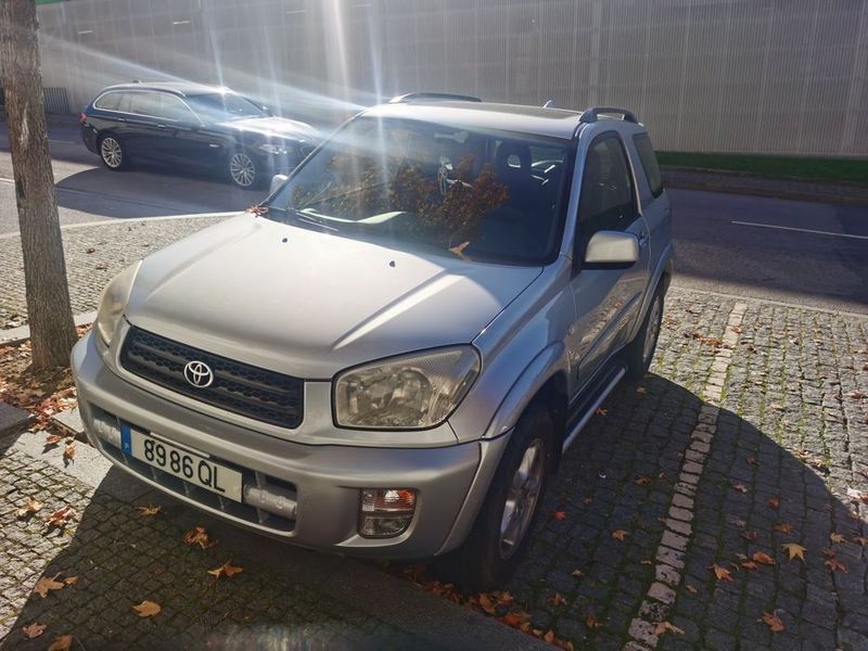 Toyota RAV4 • 2000 • 190,000 km 3