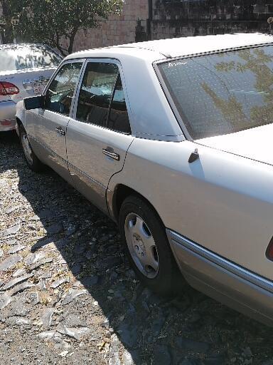 Mercedes-Benz 200 - 300 • 1995 • 315,000 km 4