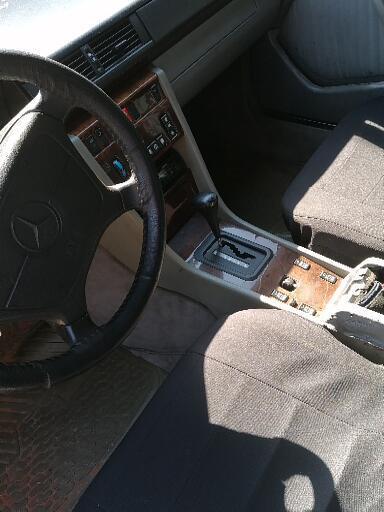 Mercedes-Benz 200 - 300 • 1995 • 315,000 km 7