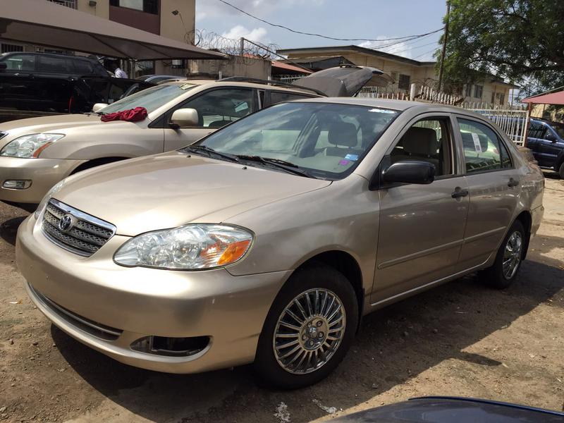 Toyota Corolla • 2006 • 20,000 km 3