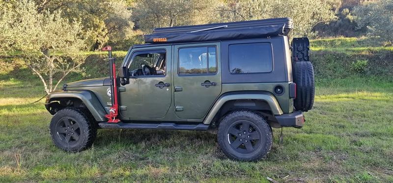 Jeep Wrangler • 2007 • 182,000 km 2