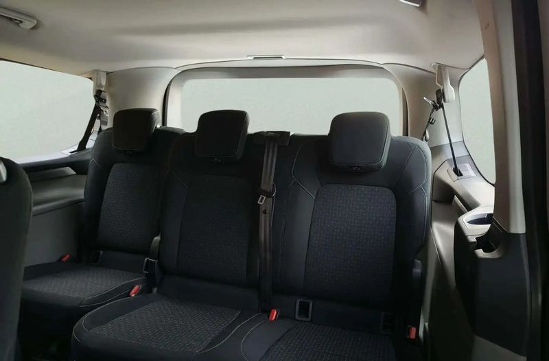 Ford Tourneo Custom • 2024 • 16,902 km 8