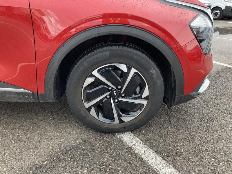 Kia Sportage • 2023 • 16,359 km 11