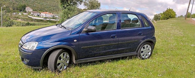 Opel Corsa • 2004 • 299,999 km 3