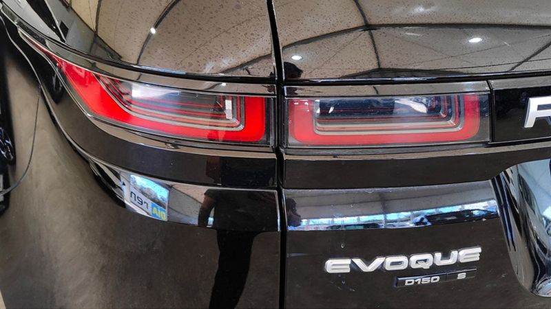 Land Rover Range Rover Evoque • 2019 • 100,600 km 12