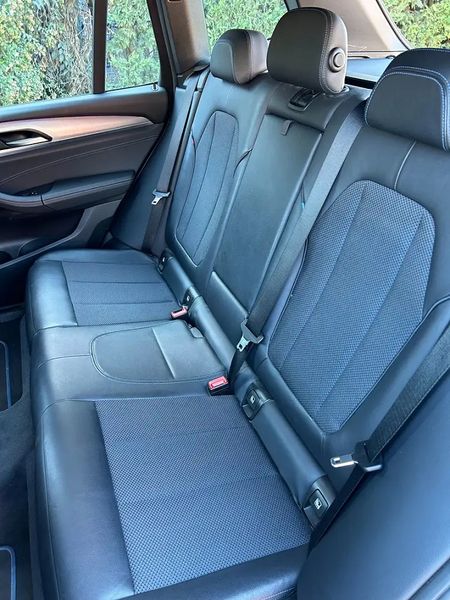 BMW X3 • 2019 • 87,200 km 11