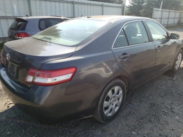 Toyota Camry • 2010 • 2 km 2