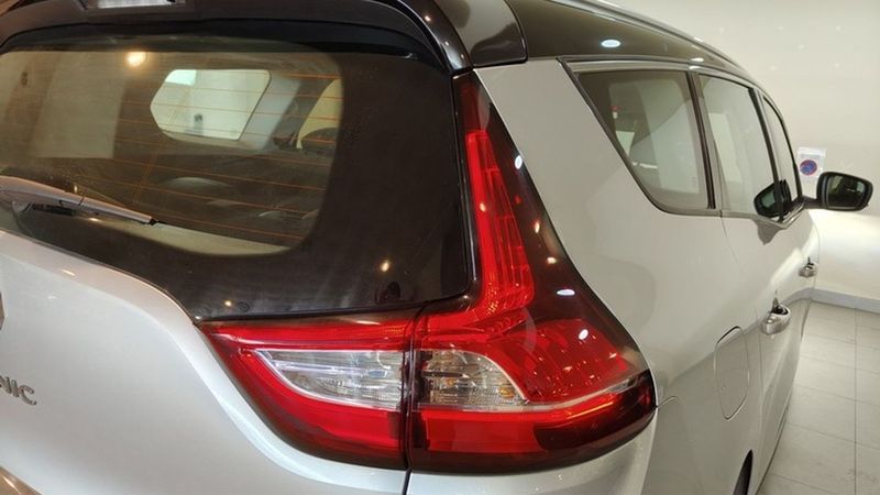 Renault Grand Scenic • 2020 • 93,000 km 8