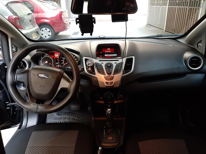 Ford Fiesta • 2013 • 78,300 km 6