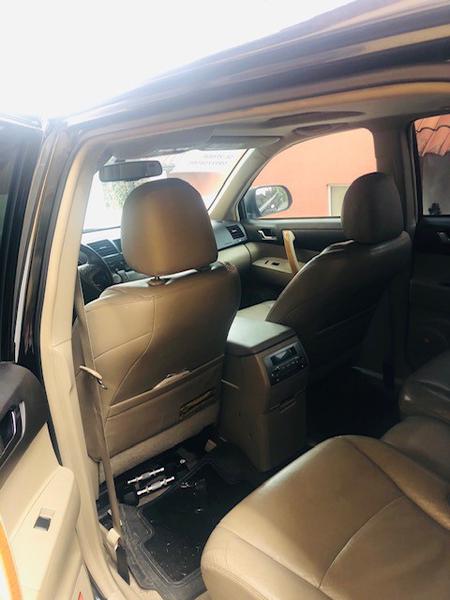 Toyota Highlander • 2010 • 158,000 km 7