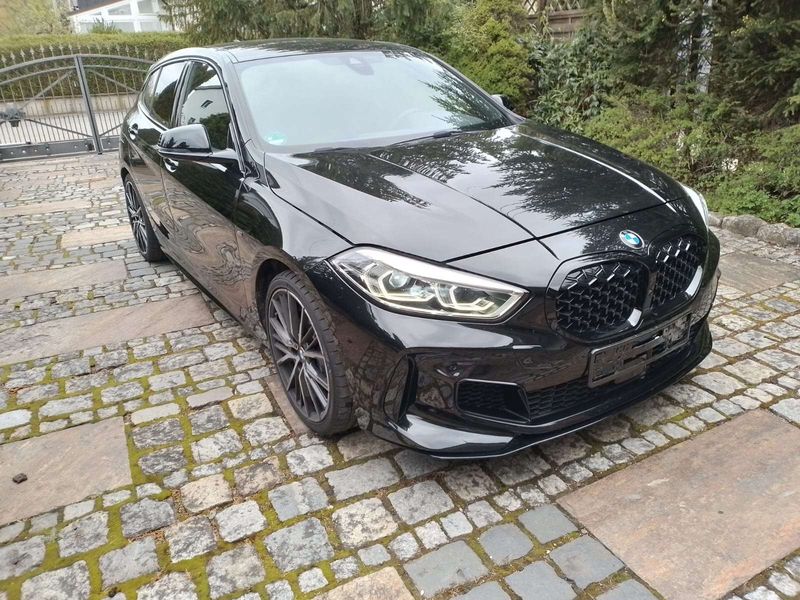 BMW 1 Series • 2020 • 14,500 km 1