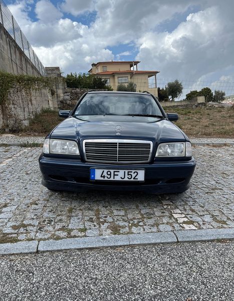 Mercedes-Benz C • 2008 • 349,999 km 4