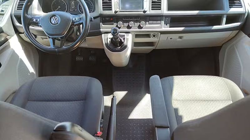 Volkswagen Caravelle • 2019 • 143,524 km 6