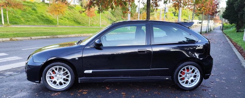 Mercury Milan Hybrid • 2005 • 140,000 km 12