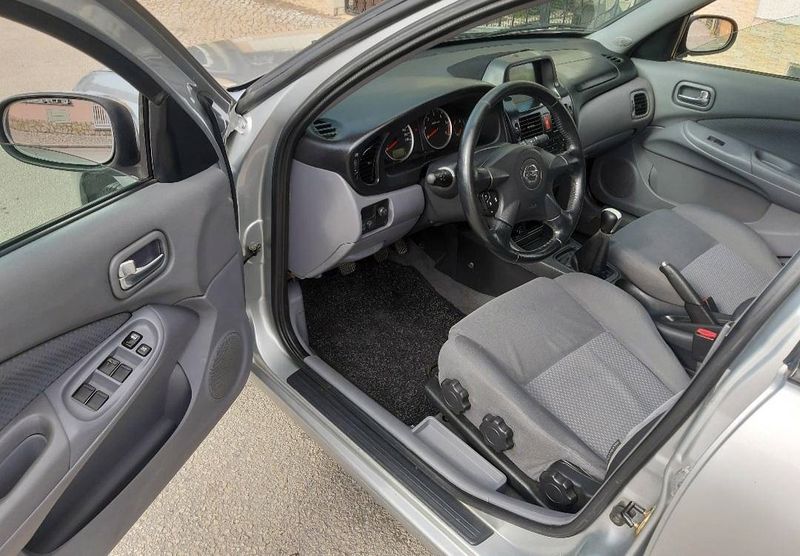 Nissan Almera • 2003 • 250,000 km 7