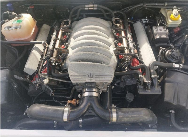 Maserati Coupe • 1999 • 120,000 km 6