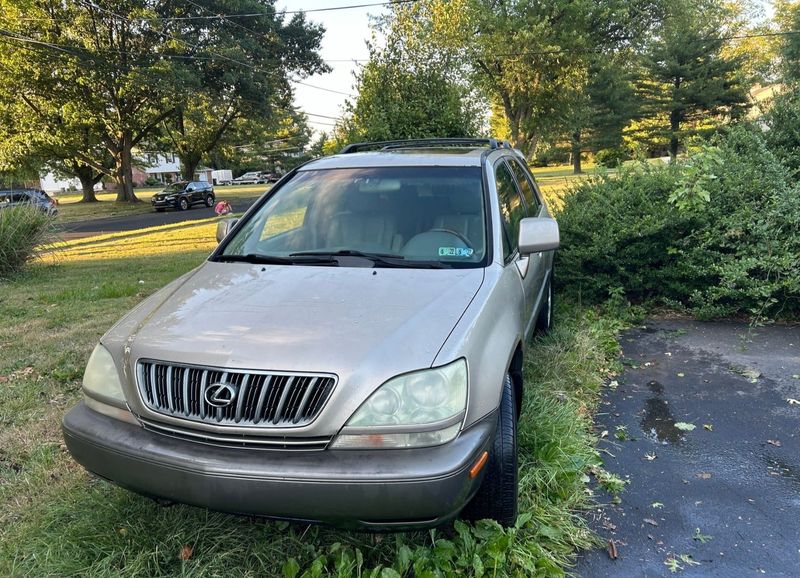 Lexus RX 300 • 2004 • 158,987 km 3