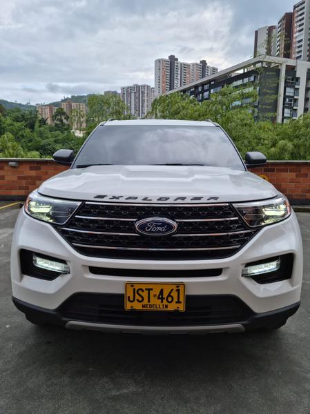 Ford Explorer • 2020 • 7,700 km 2