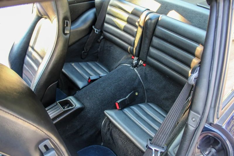 Porsche 911 • 1991 • 139,000 km 7