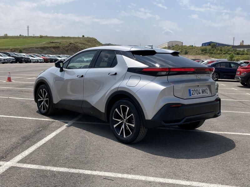 Toyota C-HR • 2024 • 28,374 km 3