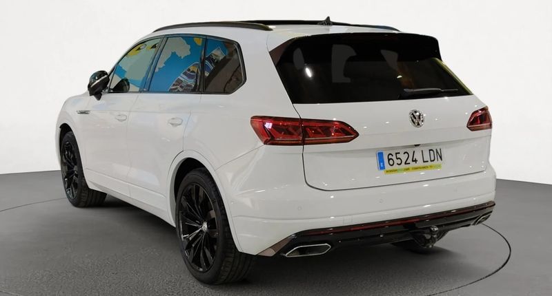 Volkswagen Touareg • 2019 • 97,109 km 4