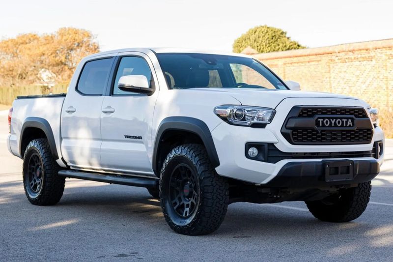 Toyota Tacoma • 2018 • 44,000 mi 1