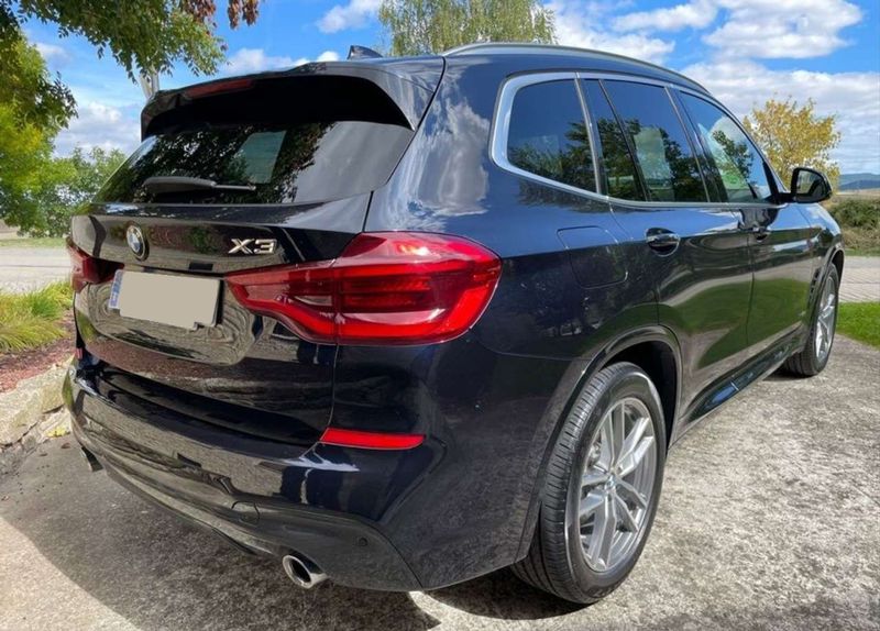 BMW X3 • 2018 • 112,000 km 4