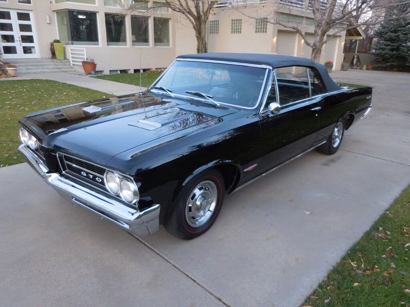 Pontiac GTO • 1964 • 98,000 km 1