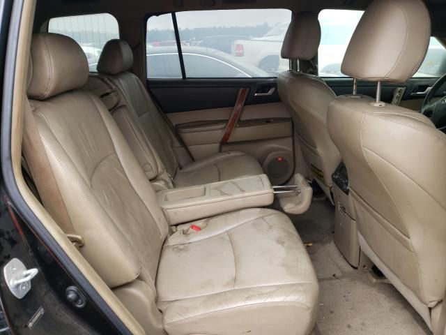 Toyota Highlander • 2011 • 10,000 km 2