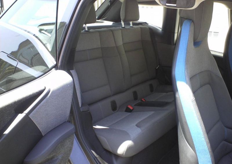 BMW i3 • 2015 • 25,000 km 5