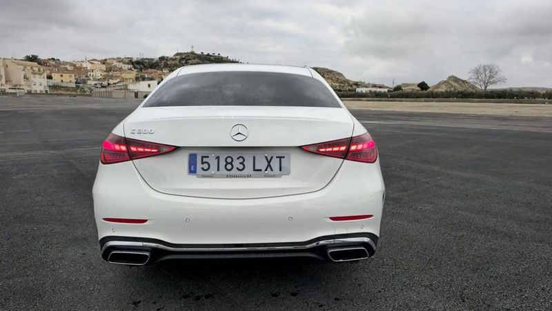 Mercedes-Benz C-Class • 2022 • 56,000 km 4