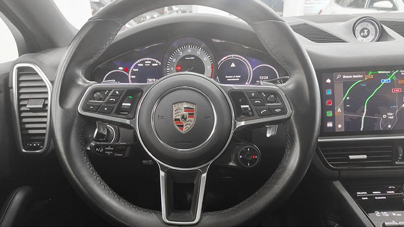 Porsche Cayenne • 2023 • 74,513 km 8
