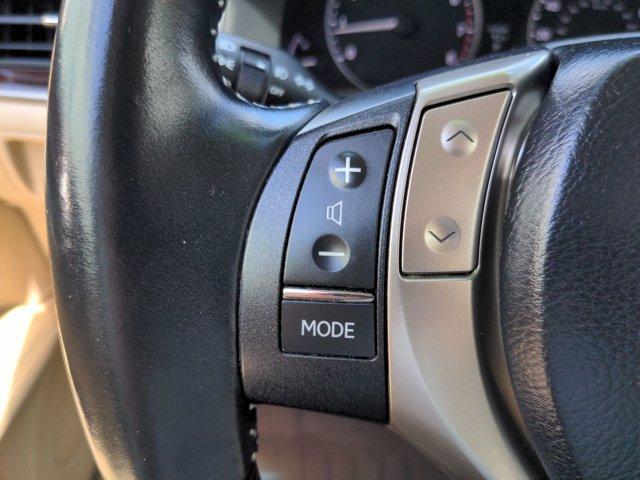 Lexus IS • 2014 • 80 km 25