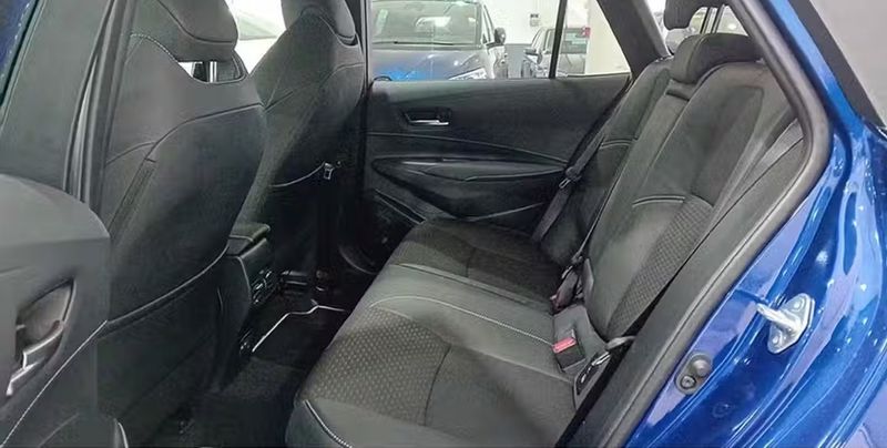 Toyota Corolla Combi • 2024 • 5,424 km 9