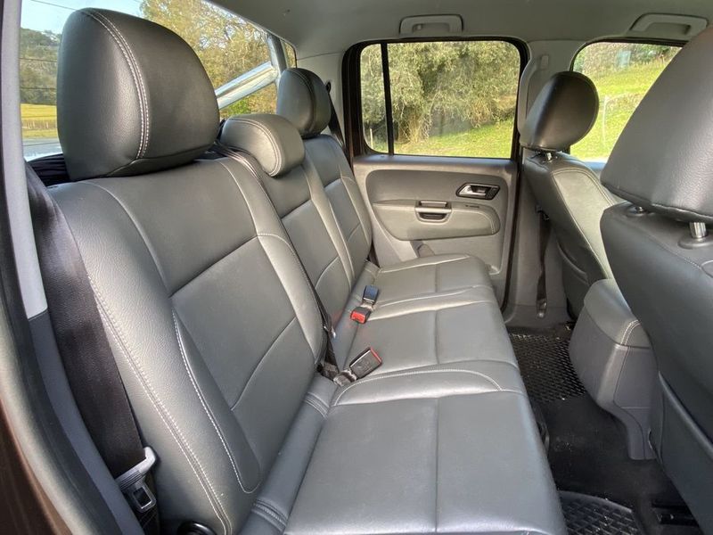 Volkswagen Amarok • 2012 • 134,000 km 3