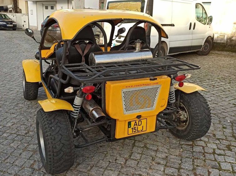 Ferrari 360 • 1990 • 9,999 km 2