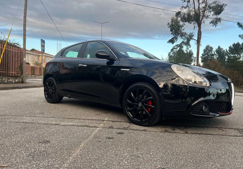 Alfa Romeo Giulietta • 2012 • 174,000 km 2